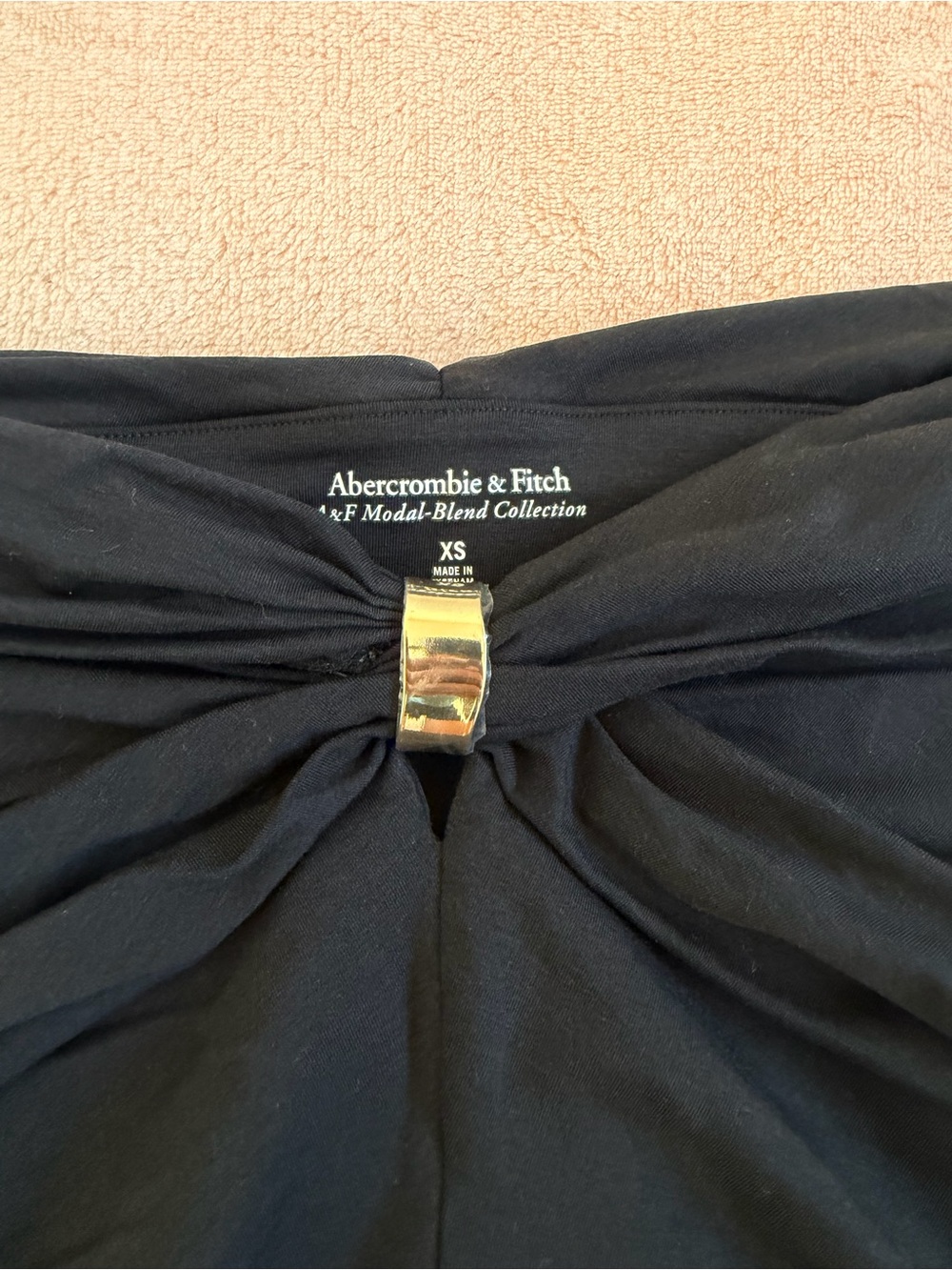Abercrombie Off-the-Shoulder Hardware Top - Picture 2 of 4